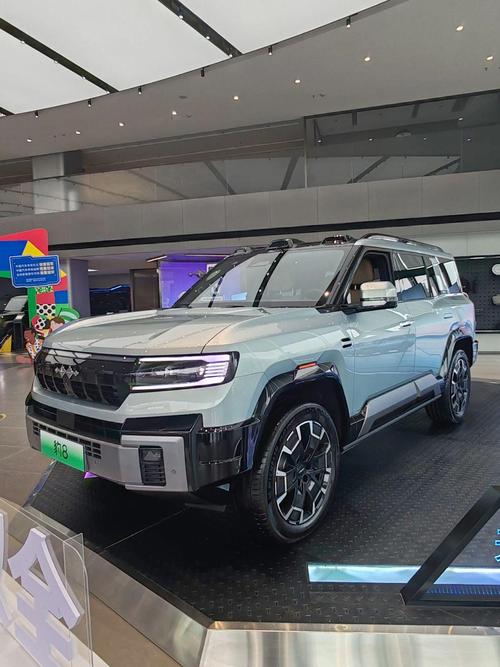 深圳194比亚迪方程豹硬派越野的爆款，英菲尼迪35周年与你共成长